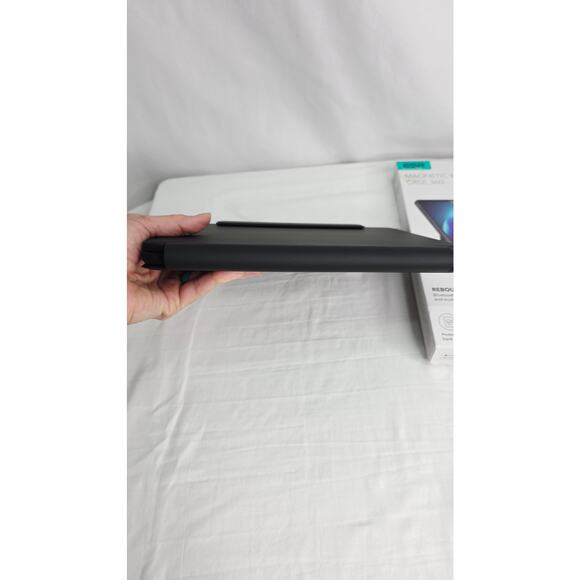 Black iPad Pro 11" Easy-Set Magnetic Stand Case with Keyboard M5/M4 2025/2024 - Picture 9 of 15